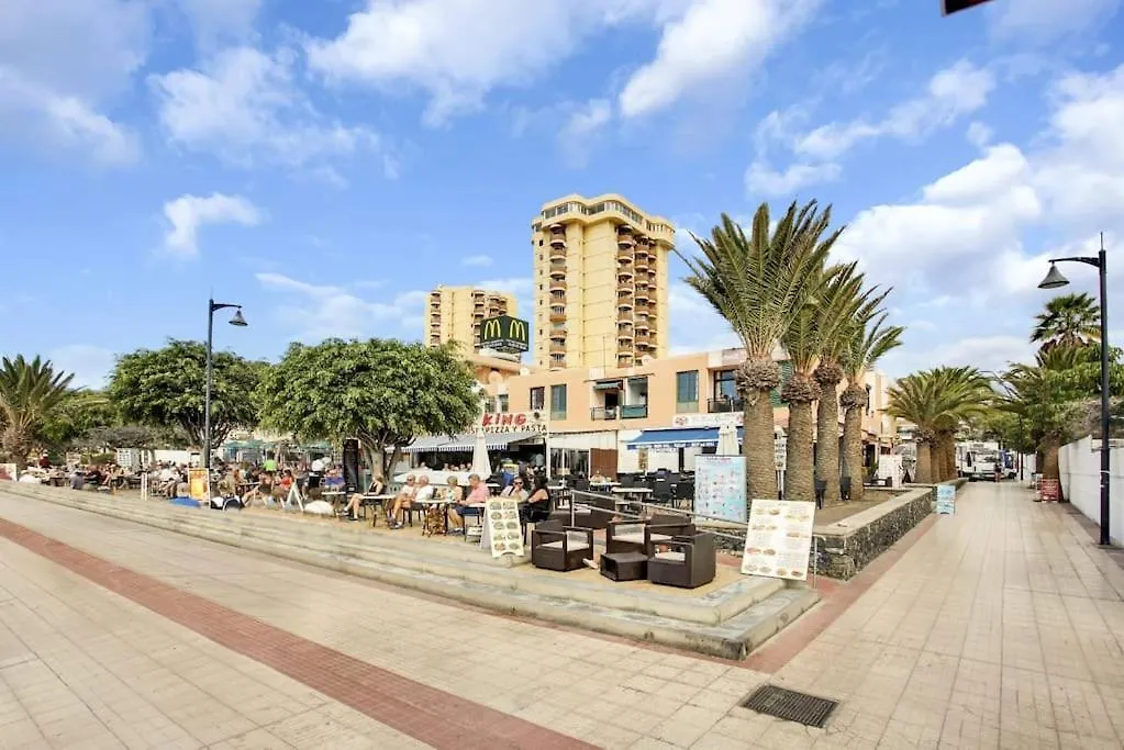 Studio In Torres Del Sol Griffin Near The Beach Arona  Spain